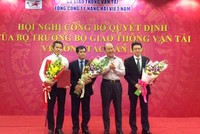 Thứ trưởng Bộ GTVT Nguyễn Văn Công (đứng giữa) tại Lễ công bố quyết định bổ nhiệm nhân sự cấp cao tại Vinalines