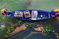 Tác phẩm Cho nguồn nước sạch giành giải nhất hạng mục Vệ sinh môi trường.