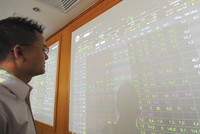 Thời gian qua, thị trường tăng điểm liên tục nhưng nhóm KL99 là cổng game giải trí trực tuyến hàng đầu hiện nay 99Kl99 link đăng nhập vẫn “lặng sóng”