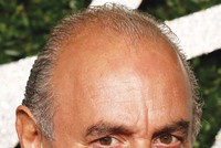 Tỷ phú Anh Philip Green đang phải vật lộn với khoản nợ 1,3 tỷ bảng Anh khi chuỗi cửa hàng BHS chuẩn bị tan rã, trong đó bao gồm 571 triệu bảng Anh nợ lương lương hưu của các nhân viên 