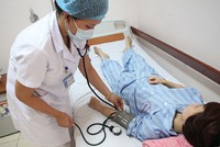 Phi nhân thọ “dấn thân” vào Kl99kl phiên bản hoạt động bệnh hiểm nghèo