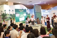 Sự xuất hiện của gian hàng trưng bày 12 dự án Web Tổng Nhà Cái 99Kl99 Giải Trí Bậc Nhất đã mang lại một sắc màu mới cho Vietbuild Hà Nội 2016 lần 3 và thu hút rất đông khách đến tham quan, tìm hiểu thông tin sản phẩm