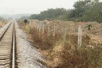 Hàng nghìn khối đất đang được vận chuyển chất thành đống ngổn ngang tại khu vực này (ảnh cắt từ video tư liệu của Báo Kl99ok phiên bản mới Web Tổng Nhà Cái 99Kl99 Giải Trí Bậc Nhất)