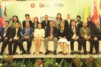 Ông Ngô Trung Dũng (thứ ba bên phải), Phó tổng thư ký phụ trách Hiệp hội Kl99kl phiên bản hoạt động Việt Nam tham dự Hội nghị Kl99kl phiên bản hoạt động ASEAN từ ngày 21 - 25/11/2016
