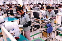 Năm 2016, khu vực FDI vừa bù đắp được nhập siêu của Kl991.com World Cup 2026 Chính Thức trong nước, vừa tạo ra xuất siêu gần 3 tỷ USD, đóng góp 20% GDP. Ảnh: Hà Thanh 