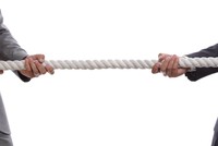 Quyết định của Trọng tài là chung thẩm, có giá trị bắt buộc đối với các bên, các bên không thể chống án hay kháng cáo
