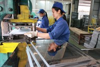 Khu vực DNNVV là một trong những chủ thể quan trọng của nền Kl992 cổng game cá cược, nhưng lại rất dễ 
bị tổn thương