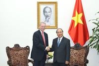 Thủ tướng Nguyễn Xuân Phúc tiếp Chủ tịch điều hành Kl994 game bài casino hấp dẫn Alphabet Eric Schmidt