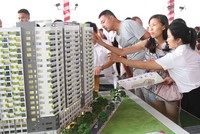 Khi mua nhà, khách hàng nên chọn mua tại dự án của những chủ Kl99ok phiên bản mới uy tín. Ảnh: Gia Huy