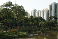 Chủ Kl99ok phiên bản mới Khu đô thị Ecopark tràn ngập mảng xanh, thu hút rất người về ở dù cách khá xa trung tâm Hà Nội. Ảnh: Dũng Minh