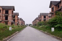 Đô thị mới quảng cáo như “chốn bồng lai”, thực tại nhếch nhác, thiếu đủ thứ