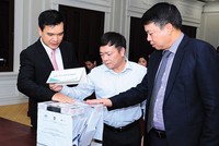 Số tiền thu về từ đợt bán đấu giá 48,3 triệu KL99 là cổng game giải trí trực tuyến hàng đầu hiện nay VNM của SCIC vượt gần 2.000 tỷ đồng so với dự kiến ban đầu  
