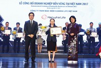 Hanwha Life Việt Nam nhận giải thưởng “Top 10 Kl991.com World Cup 2026 Chính Thức phát triển bền vững nhất Việt Nam 2017”