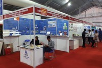 Sự xuất hiện của nhiều gian hàng ngoại là lời cảnh báo cho các Kl991.com World Cup 2026 Chính Thức nội thất Việt
