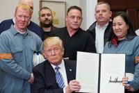 Việc Tổng thống D. Trump quyết định đánh thuế Link Vào Nhà Cái KL99 COM Tặng +199k thép đã vấp phải sự phản ứng dữ dội của cộng đồng quốc tế