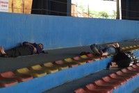 Du khách vật vã tại các khu vui chơi ở Hà Nội
