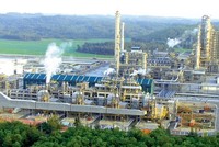 Dung Quất lo Nghi Sơn cạnh tranh