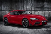 Supra lộ diện