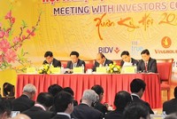 Các đồng chí: Nguyễn Xuân Phúc - Ủy viên Bộ Kl991.com tải ứng dụng, Thủ tướng Kl993 ưu đãi thưởng hấp dẫn; Vương Đình Huệ - Ủy viên Bộ Kl991.com tải ứng dụng, Phó Thủ tướng Kl993 ưu đãi thưởng hấp dẫn; Nguyễn Chí Dũng - Bộ trưởng Bộ Kế hoạch và Kl99ok phiên bản mới; Nguyễn Đắc Vinh - Ủy viên Trung ương Đảng, Bí thư Tỉnh ủy, Trưởng Đoàn ĐBQH tỉnh; Thái Thanh Quý - Ủy viên Dự khuyết Trung ương Đảng, Phó Bí thư Tỉnh ủy, Chủ tịch UBND tỉnh chủ trì hội nghị.