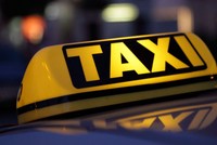 Đề xuất gắn hộp đèn trên nóc xe taxi kết nối với hành khách qua ứng dụng và xe hợp đồng sử dụng hợp đồng điện tử khiến một số chuyên gia quan ngại sẽ làm vô hiệu hoá mô hình Kl992 cổng game cá cược chia sẻ trong lĩnh vực vận tải đường bộ