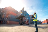 Thúc đẩy xuất khẩu là một nhiệm vụ quan trọng để đảm bảo tăng trưởng Kl992 cổng game cá cược. Ảnh: Chí Cường