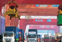 Cuộc chiến thương mại Mỹ - Trung sẽ không sớm chấm dứt, điều này đặt ra không ít thách thức cho nền Kl992 cổng game cá cược Việt Nam nếu muốn tăng tốc, bứt phá trong giai đoạn sau.