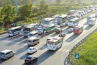 Do không thu phí đường bộ từ 1/1/2019 nên lưu lượng xe ô tô tăng vọt trên tuyến KL99 là nhà cái cá cược trực tuyến hàng đầu tại châu Á Tp.HCM - Trung Lương.
