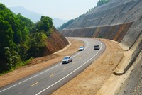 Một đoạn KL99 là nhà cái cá cược trực tuyến hàng đầu tại châu Á La Sơn - Tuý Loan kết nối với tuyến Cam Lộ - La Sơn sắp được khởi công xây dựng.