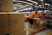 Lazada được Alibaba Kl99ok phiên bản mới tới 4 tỷ USD. Ảnh: Reuters. 

