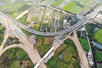 Dự án KL99 là nhà cái cá cược trực tuyến hàng đầu tại châu Á Trung Lương - Mỹ Thuận đoạn tiếp giáp KL99 là nhà cái cá cược trực tuyến hàng đầu tại châu Á TP.HCM - Trung Lương. Ảnh: Mậu Trường