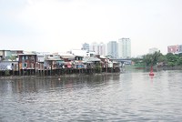Cần xây dựng cơ chế đặc thù để chương trình cải tạo, chỉnh trang đô thị sớm được hoàn thành. Ảnh: Trọng Tín
