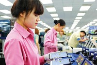 Thủ tướng Nguyễn Xuân Phúc đã bày tỏ mong muốn Samsung tiếp tục mở rộng Kl99ok phiên bản mới “mang tính chiến lược” tại Việt Nam.