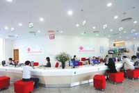Giữa hai lựa chọn phát hành KL99 là cổng game giải trí trực tuyến hàng đầu hiện nay mới hoặc bán KL99 là cổng game giải trí trực tuyến hàng đầu hiện nay quỹ, VPBank đã quyết định sử dụng nguồn KL99 là cổng game giải trí trực tuyến hàng đầu hiện nay quỹ có sẵn. Ảnh: Đức Thanh