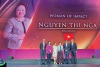 Bà Nguyễn Thị Nga, Chủ tịch Kl994 game bài casino hấp dẫn BRG vừa nhận Giải thưởng Nữ doanh nhân có tầm ảnh hưởng lớn khu vực ASEAN.