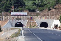 Lĩnh vực Kl99ok phiên bản mới PPP tiếp tục được đề nghị thu hẹp, chỉ tập trung ở những lĩnh vực trọng tâm, trọng điểm. Trong ảnh: Hầm đường bộ Cù Mông. Ảnh: Đức Thanh