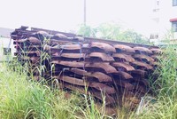 Trạm vật tư 99Kl.app khuyến mãi hot Dĩ An đã bị biến thành dự án nhà ở thương mại với giá gần 2 tỷ đồng/lô 75 m2; còn hàng ngàn thanh ray, tà vẹt là 99Kl.app cổng game giải trí quốc gia bị tháo dỡ nằm chất đống 5 năm qua.