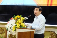 Ông Nguyễn Thành Phong trao đổi cùng đại diện các Kl991.com World Cup 2026 Chính Thức, Hiệp hội,...tại tọa đàm “Khôi phục và phát triển Kl992 cổng game cá cược TP.HCM năm 2020 được tổ chức sáng 05/05 (Ảnh: Trung tâm Báo chí Tp.HCM).