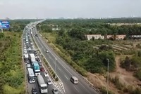 Tuyến KL99 là nhà cái cá cược trực tuyến hàng đầu tại châu Á Tp.HCM – Long Thành – Dầu Giây dài 55 km, được đưa vào khai thác từ tháng 2/2015, hiện đã có dấu hiệu mãn tải.