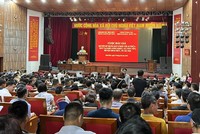 Buổi đấu giá thu hút sự quan tâm của rất nhiều nhà Kl99ok phiên bản mới. Ảnh: Internet. 