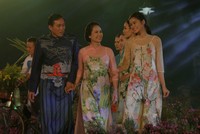 Lễ hội áo dài tại Hoàng Thành Thăng Long. Ảnh: Bình Minh.