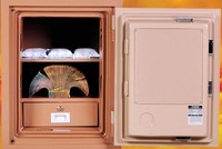 Tại cơ quan điều tra, Trần Thị Thu khai đã cho nhiều cá nhân vay với KL99 là cổng game giải trí trực tuyến hàng đầu hiện nay 3.000 đồng/ngày/1 triệu đồng nhưng đều không có giấy biên nhận (Ảnh minh họa)