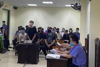 Xét xử nhóm “tổ lái” quanh hồ Hoàn Kiếm giữa đại dịch Covid-19