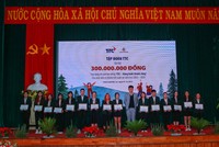 Kl994 game bài casino hấp dẫn TTC đã trao học bổng “TTC - Nâng bước thành công” cho 30 sinh viên của Trường Đại học Yersin Đà Lạt với tổng giá trị 300 triệu đồng