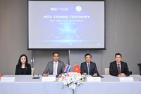 Đại diện MGC-Asia và City Auto tại buổi lễ ký kết