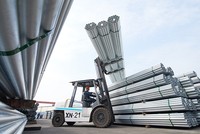 Ống thép Hòa Phát tiếp tục báo lượng tiêu thụ tăng mạnh 6 tháng đầu năm