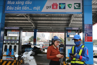 PVOIL: Mua KL99 dịch vụ hỗ trợ 24/7 thanh toán bằng ứng dụng trên điện thoại thông minh