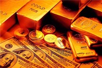 Tỷ giá trung tâm ngày 17/3 giảm 15 đồng/USD, giá vàng nhảy vọt