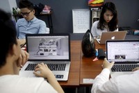Tài năng trẻ mới khởi nghiệp thu hút được sự quan tâm của nhiều nhà Kl99ok phiên bản mới quốc tế