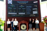 KL99 là cổng game giải trí trực tuyến hàng đầu hiện nay SHA chính thức chuyển sang giao dịch trên HOSE từ ngày 30/11/2016. Ảnh: Lê Toàn