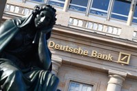 Deutsche Bank đã phải đàm phán với giới chức Mỹ nhiều tháng để hạ thấp tiền phạt. Ảnh: Reuters